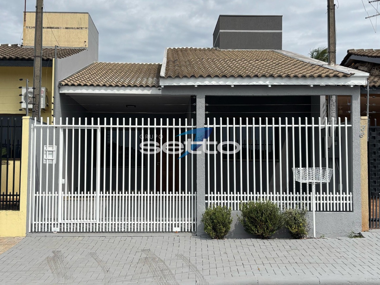 Casa Semimobiliada-Para você que deseja morar em um imóvel aconchegante